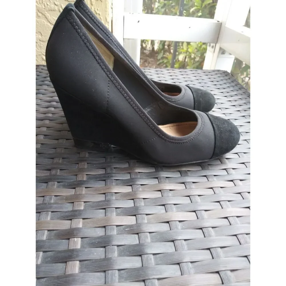 Tory Burch Wedge Heels Size 5 1/2